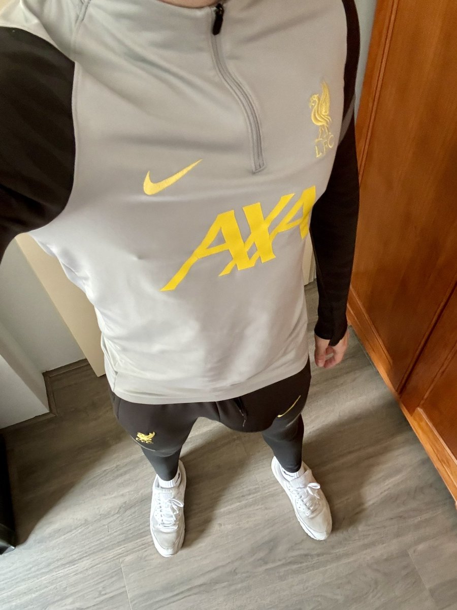 RT and I’ll send a video playing with my bluge 😉🍆