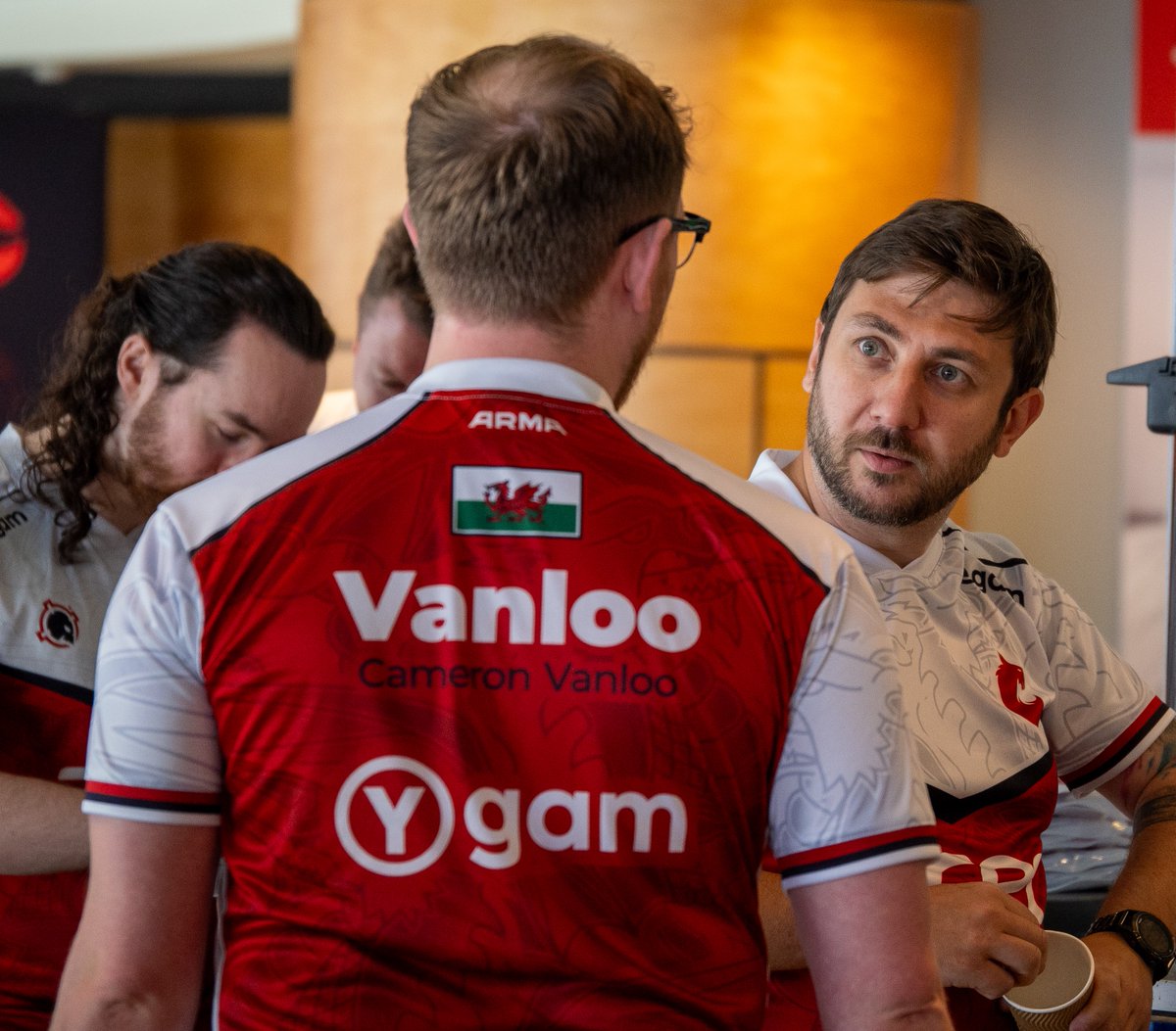 YgamUK's tweet image. 🎮🤝 We’re excited to extend our partnership with @EsportsWales for another season! 🤝🎮
Our logo will once again feature on the front and back of the national team jerseys, reflecting our shared commitment to supporting young gamers both on and off the screen.
#RepTheDragon