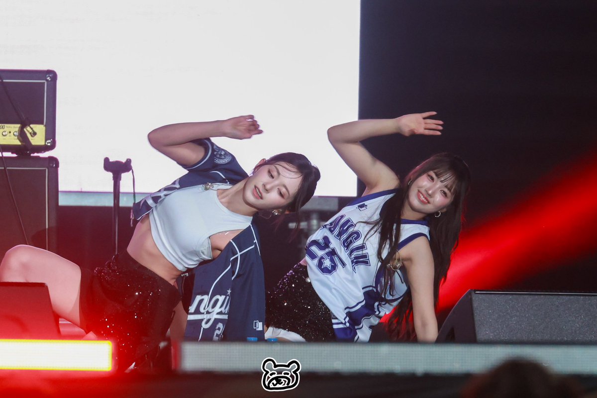 For_MADEIN's tweet image. 250515

홍익대 축제 

#메이딘 #MADEIN #마시로 #예서