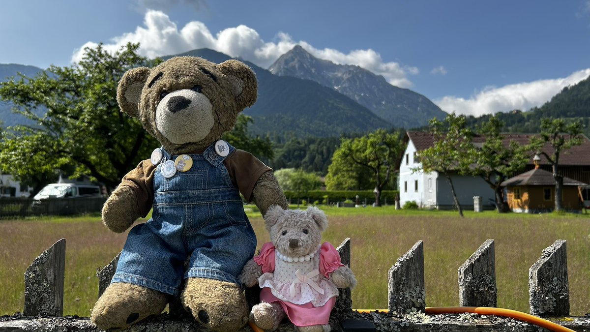 Look Teddy May <a href="/Jacobs_Clan/">Keeping Up with the Jacobs</a> , these are some wonderful Mountains here in Kärnten, Austria 🇦🇹 . On the other side of this Mountain is Italy. 🇮🇹 Hope we can go there too if the weather will be good. Today it looks good after a lot of rain.