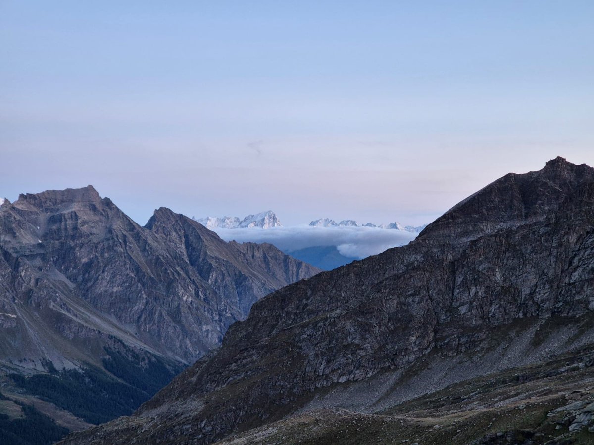 Andy.rooke ππ¬π§ πͺπΊ (@andyrooke38) on Twitter photo In a world of utter chaos and madness at the minute, here's a nice mountain photo. In a world of utter chaos and madness at the minute, here's a nice mountain photo.