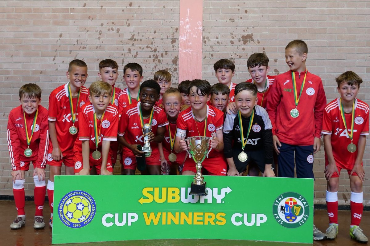 Well done to our 2013 group who ran out SFAI / NIYFA All Island cup final winners last week in Lurgan defeating Linfield 1-0 in an excellent game, with Joe Adewale winning player of the match also. Thanks to all at SFAI for the invitation to represent them in the final.🔴⚽️🏆