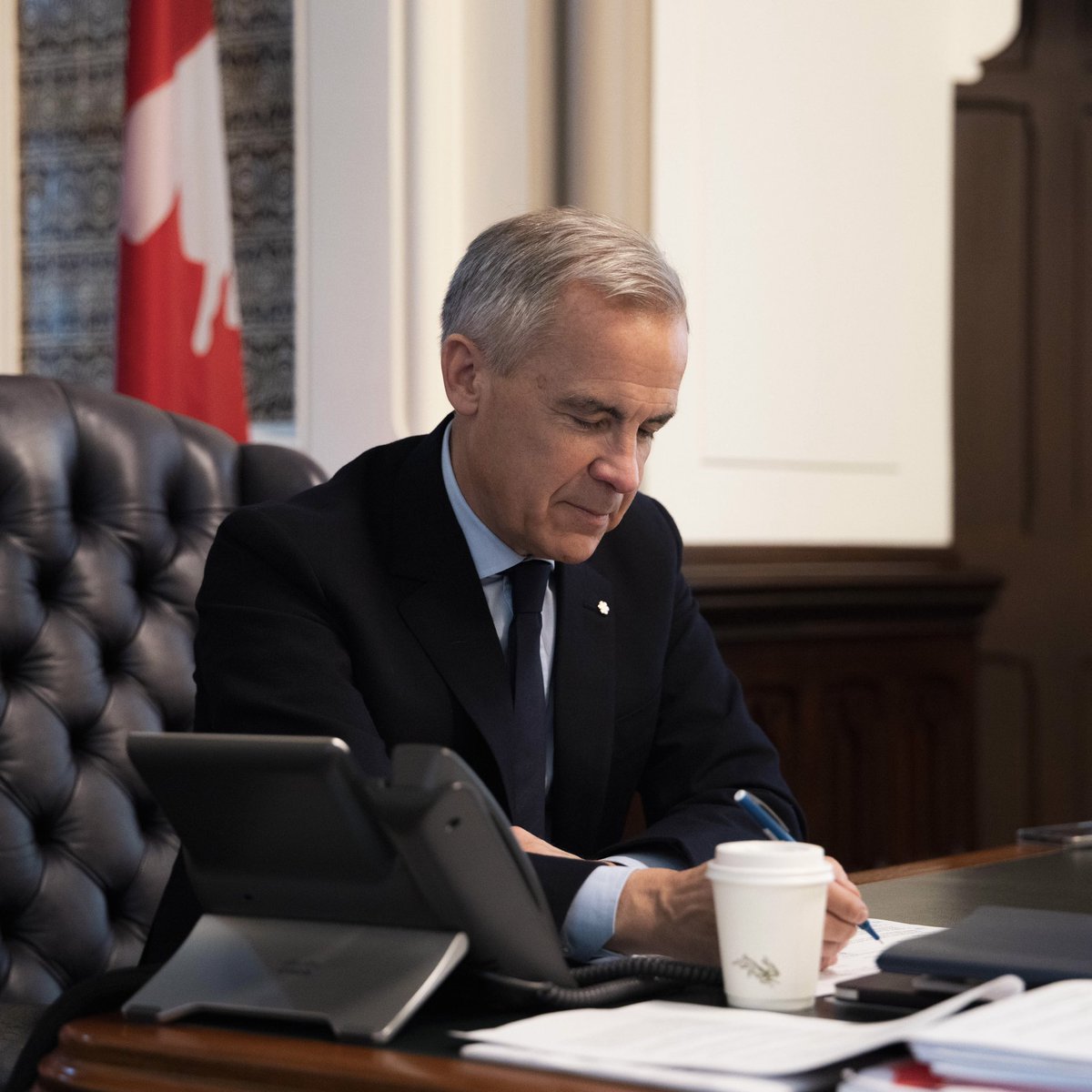 Breaking down trade barriers between provinces and territories. Speeding up nation-building projects. Building one united economy out of thirteen.
 
That’s how we’ll build the strongest economy in the G7.