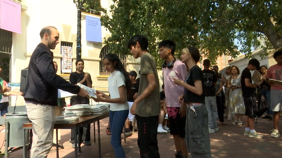 #EducacióLH Final de curs per als 100 alumnes de 3r i 4rt d’ESO del Programa d’adaptació curricular.

Iniciativa promoguda per l’Ajuntament i la Fundació El Llindar.

lhdigital.cat/noticies/final…