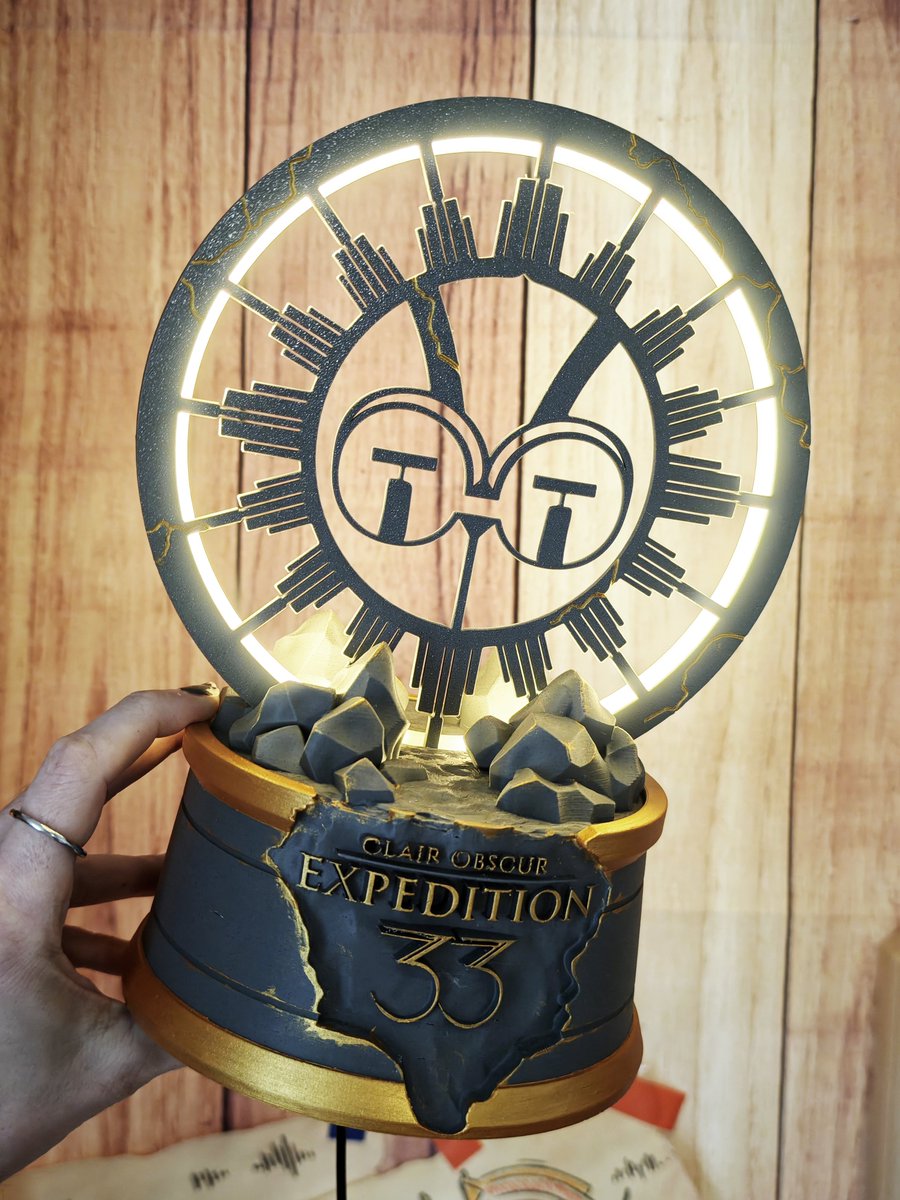 Esquie Ring Lamp, anyone?

#ClairObscurExpedition33 #expedition33 #esquie