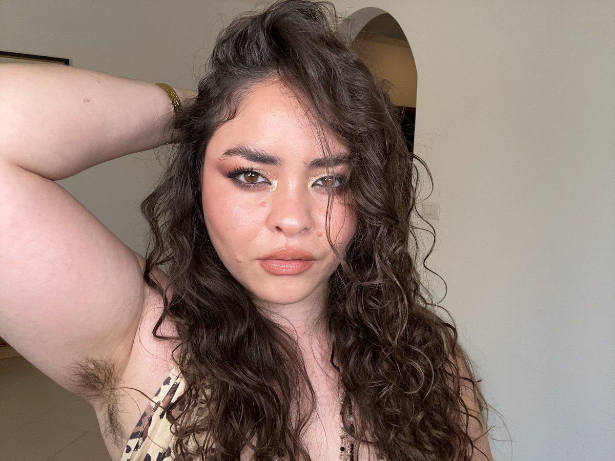 Rt if u love sweaty hairy armpits 💗