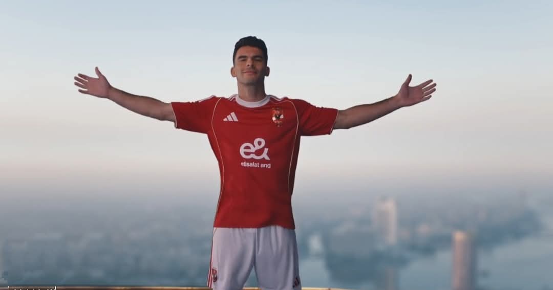 الصفقات اللي بياخدها الاهلي من الزمالك بترجعني طفل صغير وانا بتفرج علي فيلم عنتر ولبلب لما كل شويه يرزعه بالقلم علي قفاه