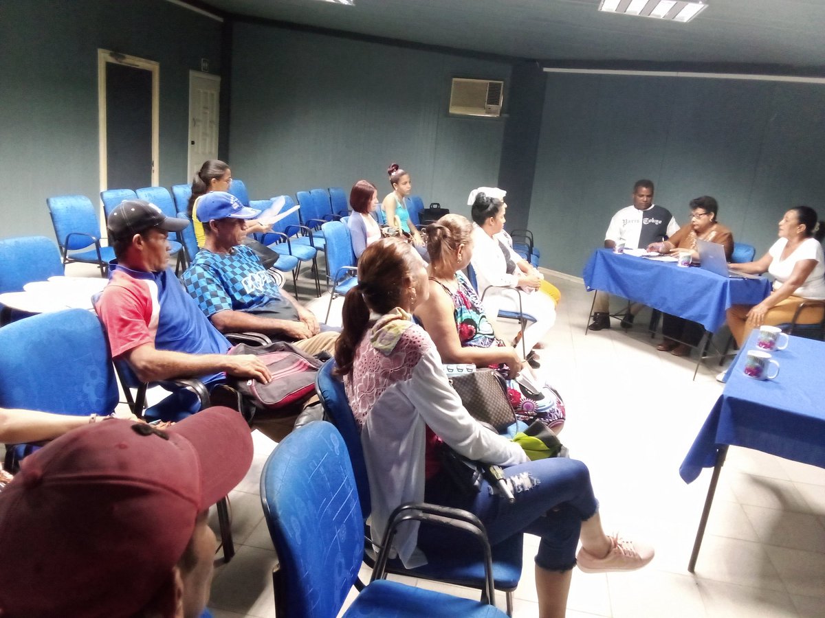 Orlando Iturriaga Fonseca (@orlandoitu25012) on Twitter photo Desarrollan en el sector de la cultura del municipio costero de #Campechuela Evento de FORUM
<a href="/BorgesOlivero/">Carlos Borges Oliveros</a>
<a href="/yordan_roberto/">Yordan Roberto</a>
<a href="/YuleybiC57702/">Yuleybi Clavero</a>
<a href="/GranmaCultura/">Cultura Granma</a> Desarrollan en el sector de la cultura del municipio costero de #Campechuela Evento de FORUM
<a href="/BorgesOlivero/">Carlos Borges Oliveros</a>
<a href="/yordan_roberto/">Yordan Roberto</a>
<a href="/YuleybiC57702/">Yuleybi Clavero</a>
<a href="/GranmaCultura/">Cultura Granma</a>