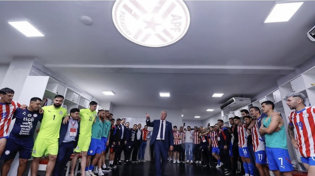 Gracias señores por la alegría al país entero👏 paso a paso🇵🇾 que falta poco..el quee noo saaltaa  noo vaa al mundialll..🇵🇾🙌