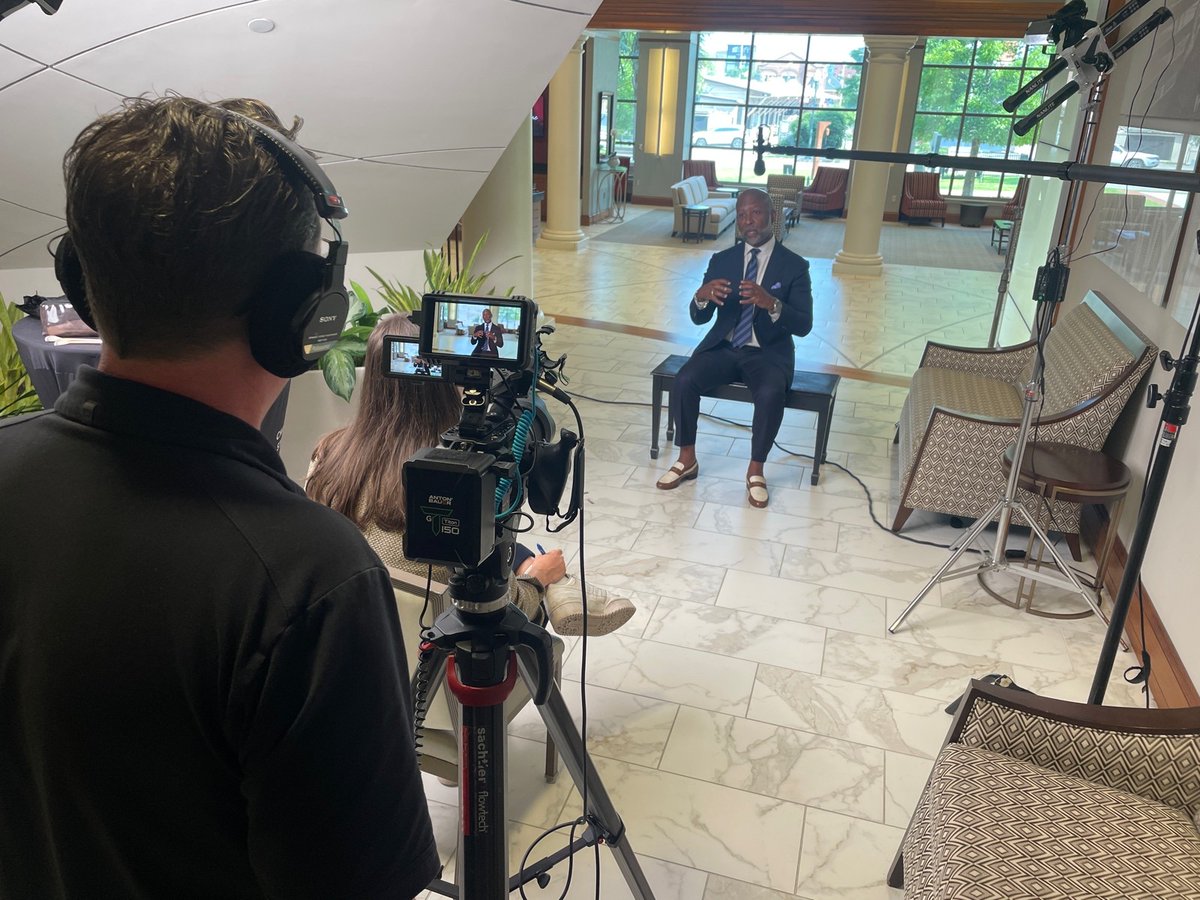 ZeroGravitySC's tweet image. We're shooting this week with the SC TEACHER Education Research Consortium. This event brings together education leaders from across the state to compare and share data and metrics that will positively impact education policy in our state. @SC_TEACHER #zerogravityvideo