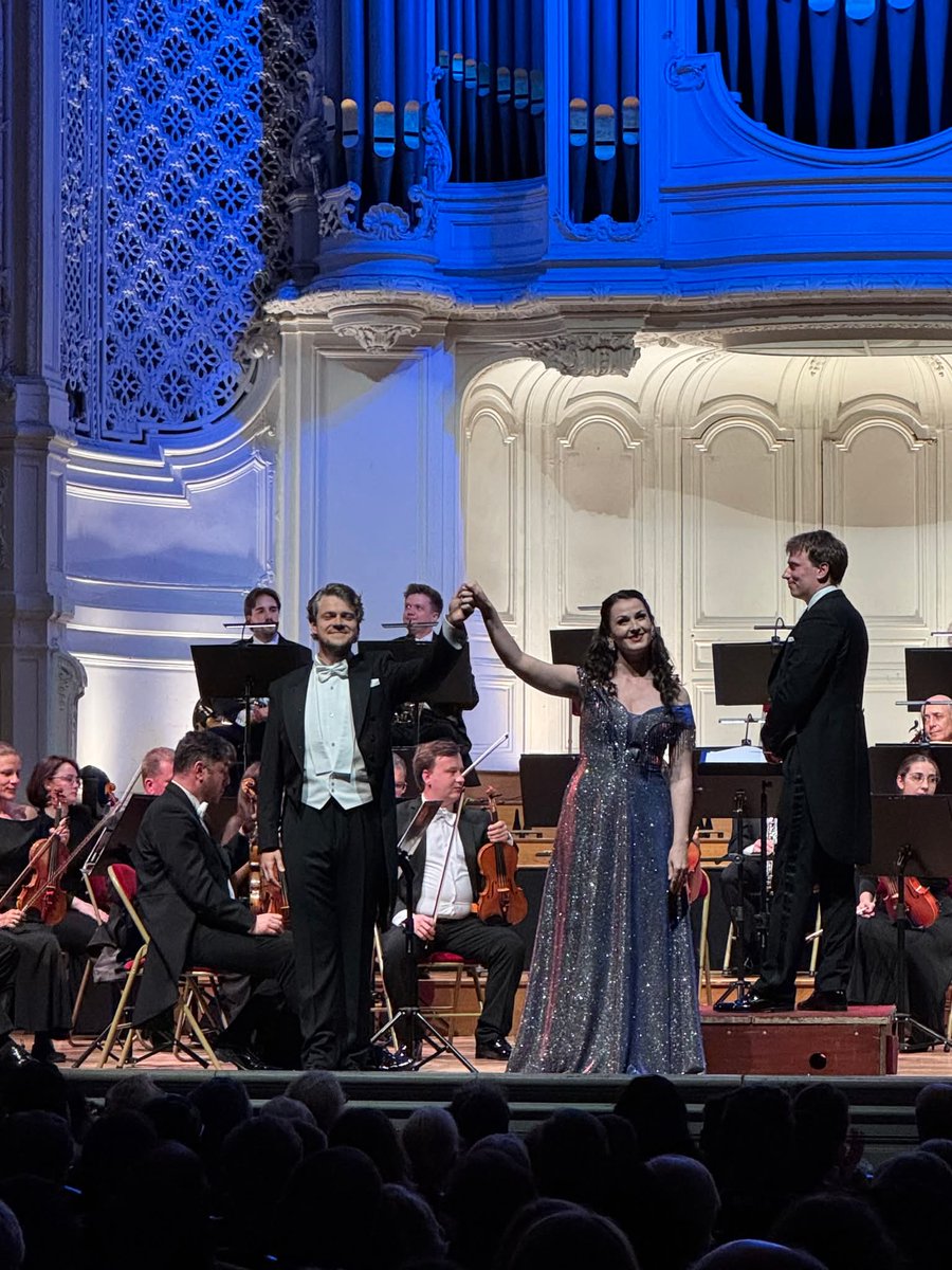 Gala Concert of Opera Greats at Salle Gaveau in Paris - Slávka Zámečníková (soprano), Peter Kellner (bass) and  🇸🇰 Slovak Sinfonietta Žilina. An unforgettable artistic experience!
