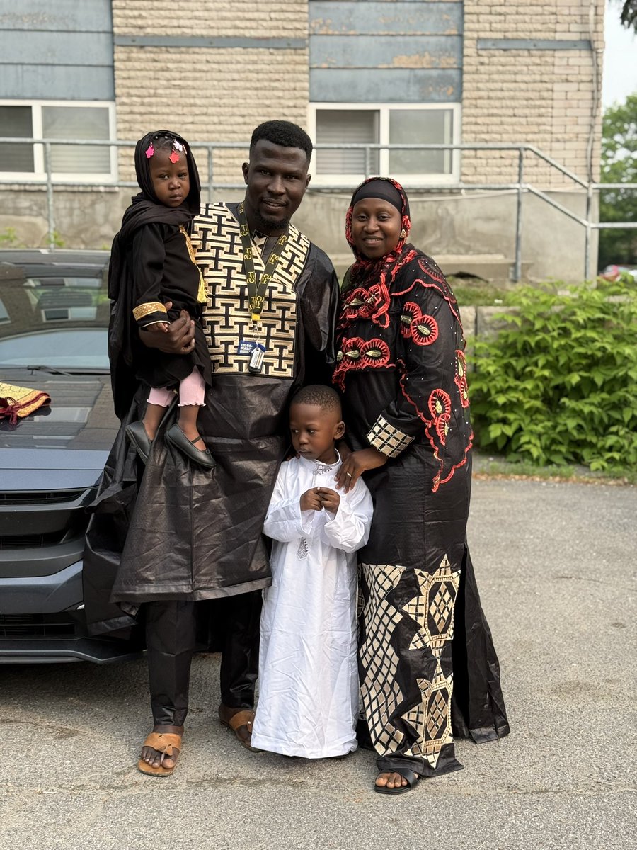 abdoulodia's tweet photo. Aid mubarak à toute la communauté Muslim qu’Allah nous préserve, qu’Allah accepte nos prières et qu’Allah fasse miséricorde à nos défunts parents amine !!! 
😘🙏🏻 https://t.co/uDxq9ysKCz