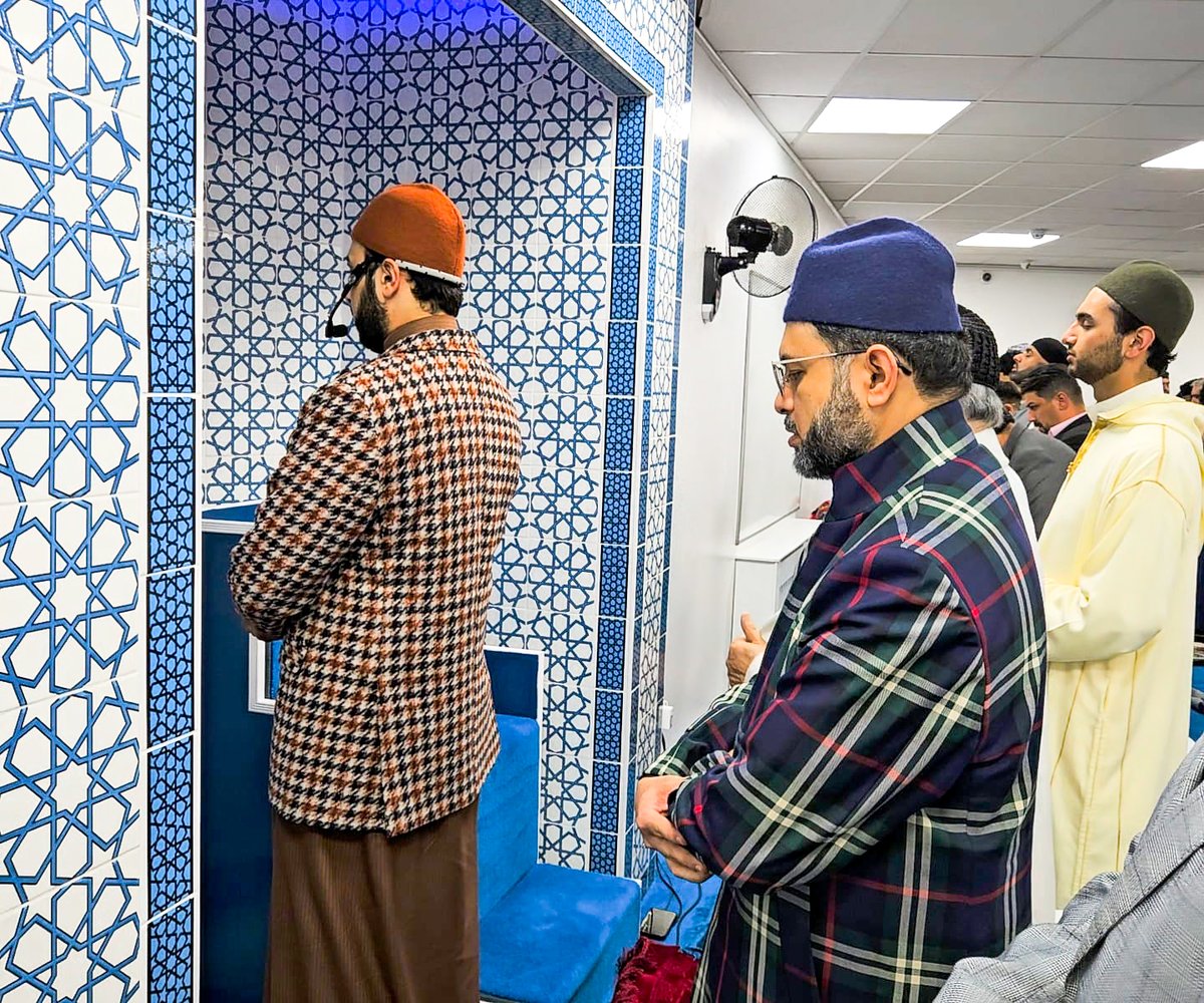 Shaykh Ahmad Mustafa al-Arabi al-Qadri accompanied His Emincence Shaykh-ul-Islam Dr Muhammad Tahir-ul-Qadri to the Eid al-Adha prayer at Minhaj-ul-Quran International Greater London, UK.

#EidAlAdha #EidulAdha #Islam #Muslims #Peace #UK