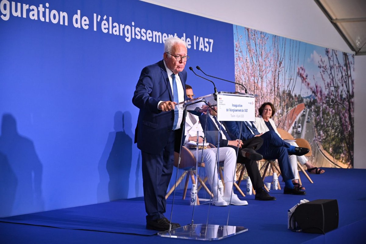 VINCI Autoroutes (@vinciautoroutes) on Twitter photo "On ne peut qu’être satisfaits d’avoir eu ces travaux sur le territoire de la Métropole dans des conditions optimales. Ils ont été faits de manière exemplaires en matière d’insertion et d’environnement."
🗨️Jean-Pierre Giran <a href="/JPGiran/">Jean-Pierre Giran</a>, maire @VilledHyeres, président <a href="/metropoleTPM/">Toulon Provence Mediterranée</a> "On ne peut qu’être satisfaits d’avoir eu ces travaux sur le territoire de la Métropole dans des conditions optimales. Ils ont été faits de manière exemplaires en matière d’insertion et d’environnement."
🗨️Jean-Pierre Giran <a href="/JPGiran/">Jean-Pierre Giran</a>, maire @VilledHyeres, président <a href="/metropoleTPM/">Toulon Provence Mediterranée</a>