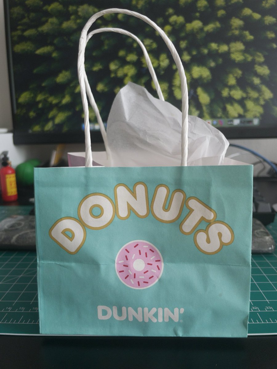 dunkin for the girlies today??!!