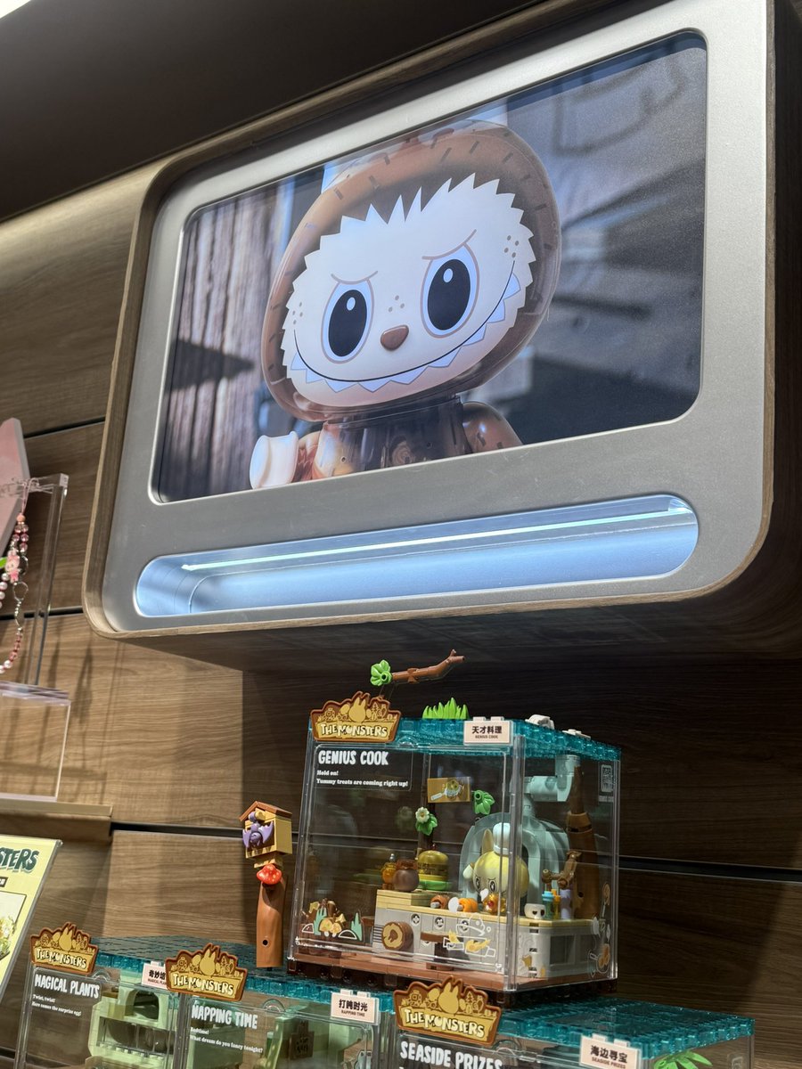 POP MART広州東駅店
#POPMART #泡泡玛特 #LABUBU #labubu