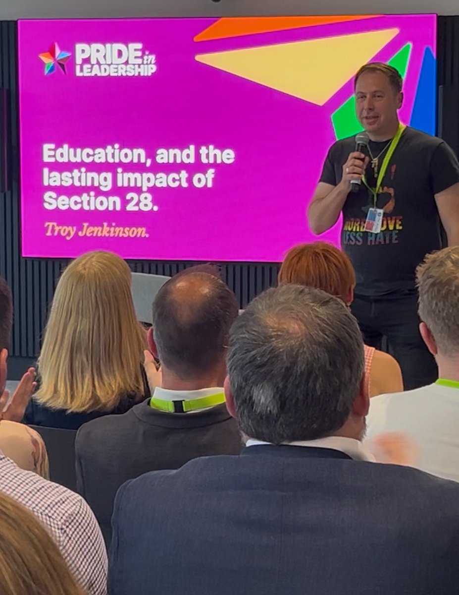 A pleasure to speak at the launch of <a href="/PrideInLeaders/">Pride in Leadership</a> unique report… great collaborating with such powerful speakers with amazing stories; inspired by all who attended
#powerofstories #lgbtq #pride #prideinleadership #leadership #empoweringothers #loveislove #transrights