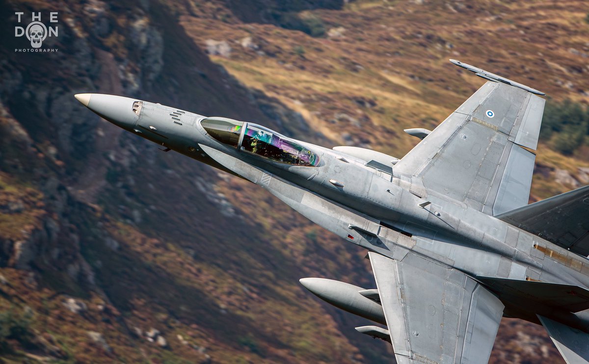 THE_DON_TOG's tweet image. A few more low level images that I have captured in the hills of North Wales 🏴󠁧󠁢󠁷󠁬󠁳󠁿

#avgeek #machloop #nato #combat