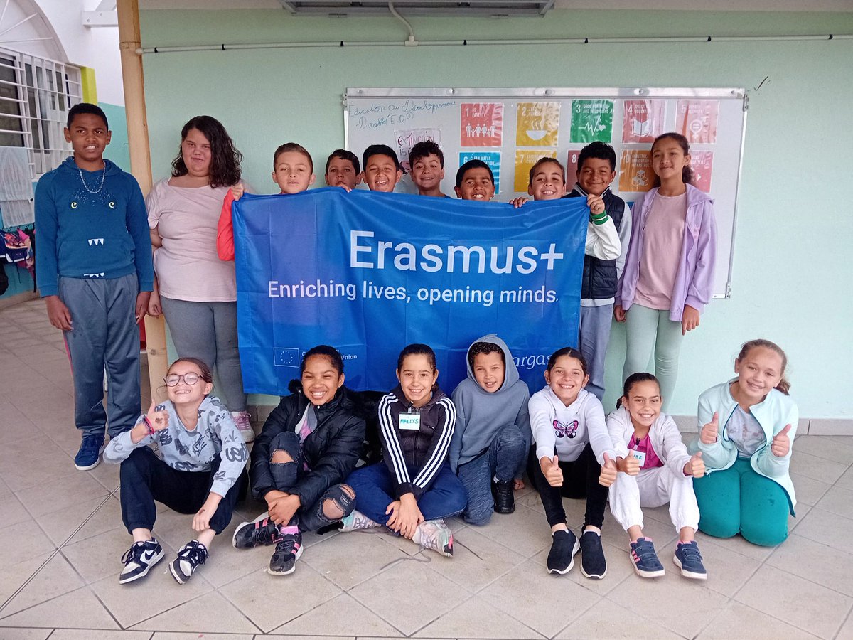 Erasmus+@ColaisteIosaef (@cikerasmus) on Twitter photo 🇫🇷 Mr Kelleher is currently on <a href="/EUErasmusPlus/">Erasmus+</a> in Réunion Island, job shadowing at École Piton La Ravine Blanche. A brilliant chance to practise his French and experience a vibrant culture. 🌋🌍<a href="/Leargas/">Léargas</a> <a href="/eurireland/">EU Commission in Ireland</a> <a href="/ColaisteIosaef/">Coláiste Iósaef</a> 🇫🇷 Mr Kelleher is currently on <a href="/EUErasmusPlus/">Erasmus+</a> in Réunion Island, job shadowing at École Piton La Ravine Blanche. A brilliant chance to practise his French and experience a vibrant culture. 🌋🌍<a href="/Leargas/">Léargas</a> <a href="/eurireland/">EU Commission in Ireland</a> <a href="/ColaisteIosaef/">Coláiste Iósaef</a>