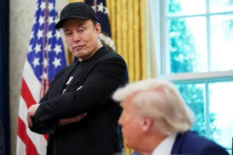 bilkis55066's tweet photo. Stocks making the biggest premarket moves: Tesla, Circle, Broadcom, Lululemon and more... https://t.co/W47k2IYBF1

#StockMarket #premarket #teslastock #Tesla #Circle #broadcom #Lululemon #Trump https://t.co/wtlKVEJlJI