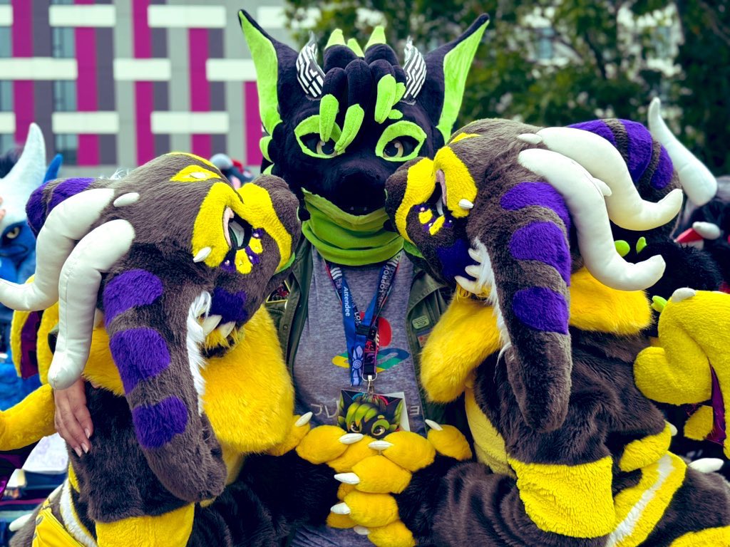 RylothTV 🔜 CFz (@ryloth1138) on Twitter photo Happy Fursuit Friday everyone! I finally found their Twitter lol 💛💜
Ft. <a href="/Mirrordragons/">MirrorstheDragon's</a> Happy Fursuit Friday everyone! I finally found their Twitter lol 💛💜
Ft. <a href="/Mirrordragons/">MirrorstheDragon's</a>