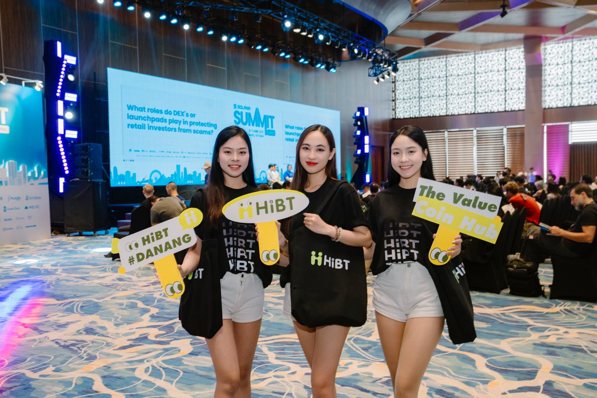 HibtAsia's tweet photo. 🌟 HiBT Solana Summit 2025 – Đà Nẵng 🇻🇳

@HIBTGlobal @HibtAsia đã có mặt tại @SolanaSummitOrg  2025, nơi hội tụ các Builder, dự án và cộng đồng Solana năng động nhất khu vực!
Sự kiện mang đến không khí đầy cảm hứng, kết nối những người đang xây dựng tương lai Web3 tại Việt Nam và châu Á.

🎯 HiBT vinh dự khi được kết nối cùng những dự án nổi bật và chứng kiến tinh thần builder lan tỏa ngày càng mạnh mẽ trong cộng đồng.

📸 Cùng nhìn lại một vài khoảnh khắc đáng nhớ tại sự kiện 👇

👉Đăng ký tài khoản ngay: https://t.co/cknfLCk4Uf

#HiBT #SolanaSummit #SolanaVietnam #Web3Vietnam #HiBTonTour #HiBTAsia #HiBTVietnam