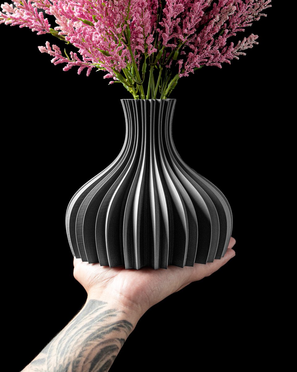 MODERNMACHINE3D's tweet image. Dove Flower Vase by MODERN MACHINE
STL available on our @Thangs3D profile. You can start 3D printing this yourself.