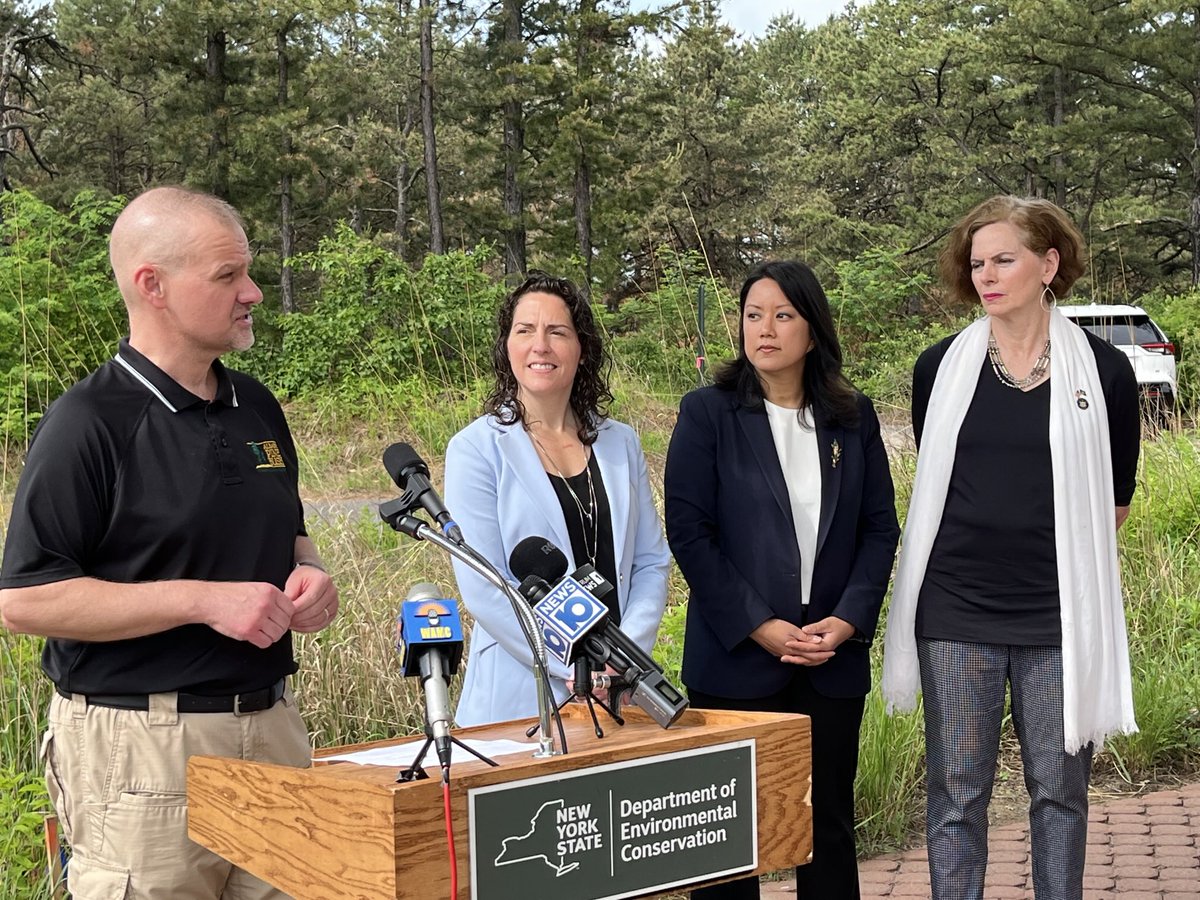 Happening NOW : Albany’s Pine Bush is making news!  Hear it all at Noon - listen to ⁦<a href="/WAMCNews/">WAMC News</a>⁩