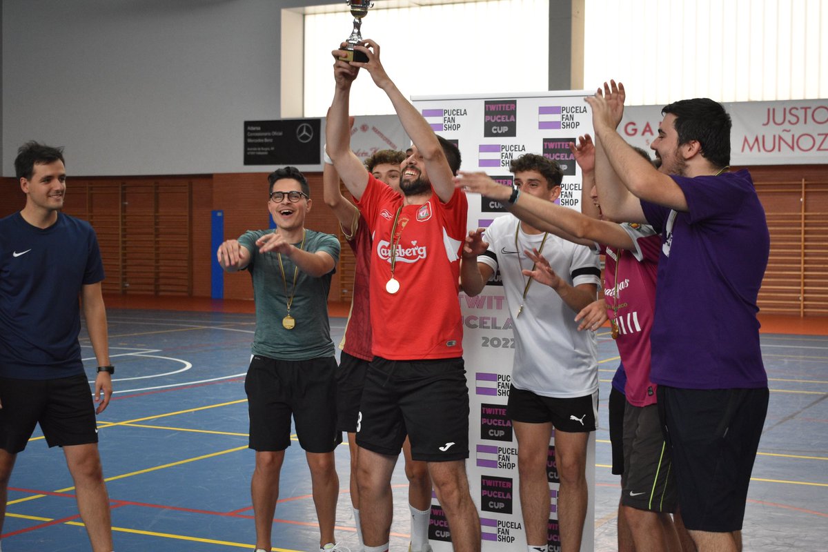 AfterTuit Cup tweet media