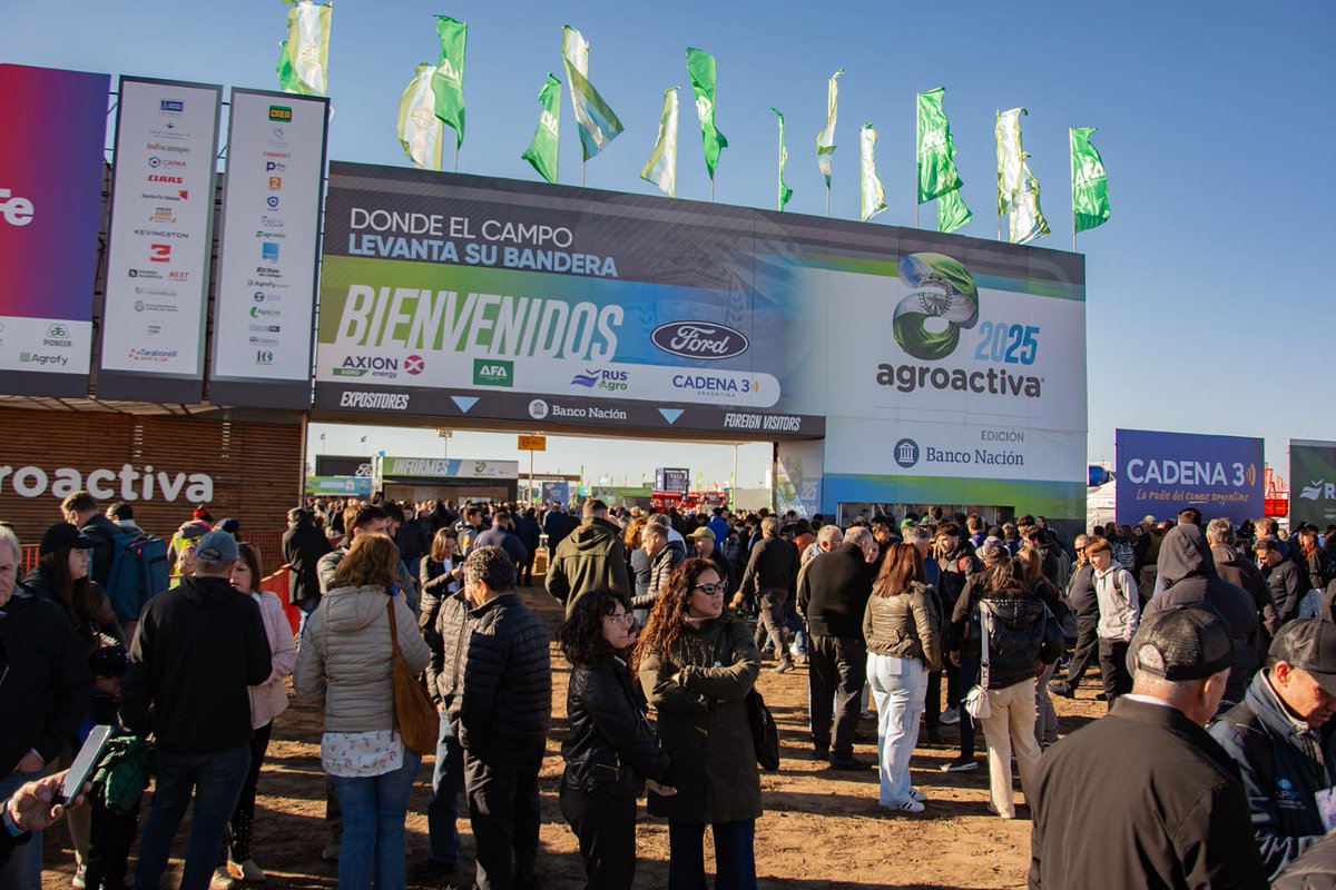 Carlos Massei (@carlosmassei) on Twitter photo Inauguración de #Agroactiva2025 en la ciudad de Armstrong.
Junto a la vicegobernadora <a href="/myriprunotto/">Myrian Prunotto</a> y parte del Gabinete Productivo del <a href="/gobdecordoba/">Gobierno de Córdoba</a> participamos en una nueva edición de Agroactiva, una de las muestras agropecuarias a cielo abierto más importantes de Inauguración de #Agroactiva2025 en la ciudad de Armstrong.
Junto a la vicegobernadora <a href="/myriprunotto/">Myrian Prunotto</a> y parte del Gabinete Productivo del <a href="/gobdecordoba/">Gobierno de Córdoba</a> participamos en una nueva edición de Agroactiva, una de las muestras agropecuarias a cielo abierto más importantes de