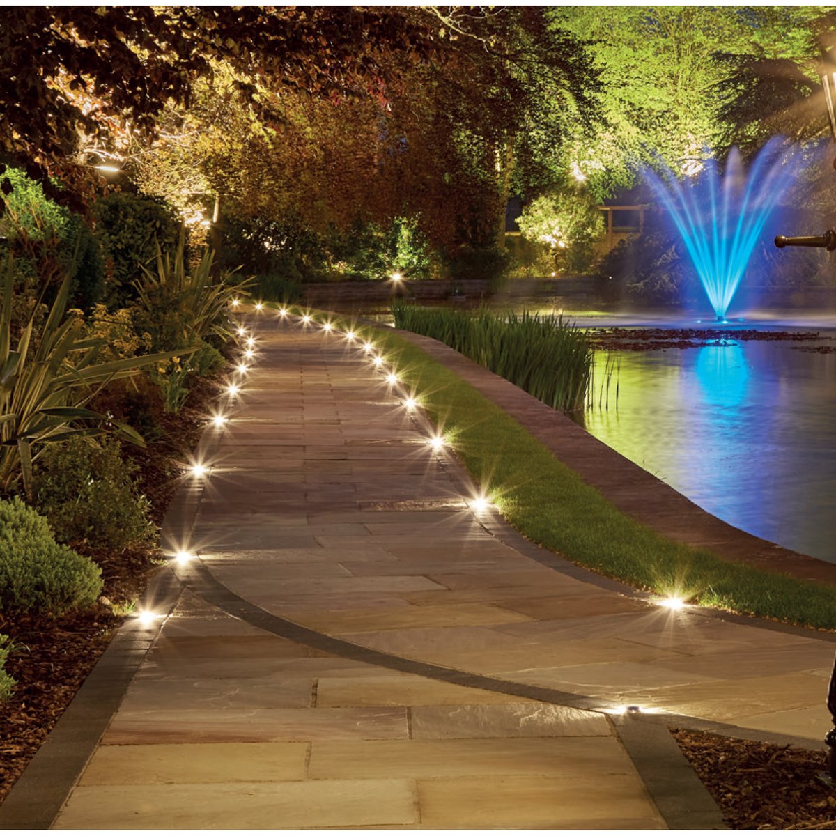 mylightsco's tweet image. Light up walkways, driveways and deckking areas with our great range of Collingwood Lighting ground lights.
shorturl.at/st4Bx
#groundlights #deckinglights #outdoorlighting #gardenlighting #lighting #LED #electrician #landscapegardener
