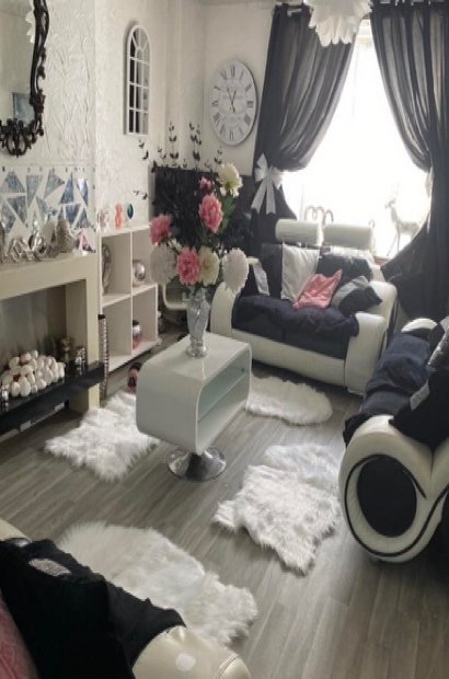 This household are looking for a local downsize in Norwich to a 3 bedroom property...

🏡 4 Bedroom House
📍 Norwich
🔑 Norwich City Council
🔎 3 Bedroom House or Bungalow, Norwich

See more about this home on the property advert:
houseexchange.org.uk/property-searc…