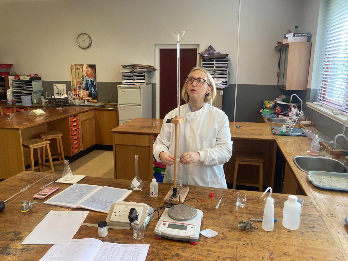 ScienceFernhill's tweet image. Let the fun begin!!!! ER tackled her first Advanced Higher chemistry practical. It’s going to be a great year. #EverdayIsOpenDay