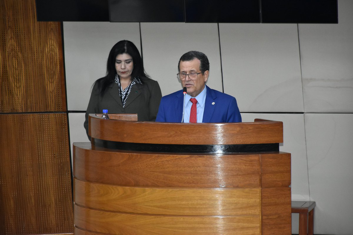 UMAsuncion_'s tweet photo. Se llevó a cabo la presentación del Anteproyecto de Ley de Ciberseguridad, impulsado por el Centro de Investigación y Análisis Estratégico (CIAE) de la UMA, en coordinación con el despacho del diputado Germán Solinger, presidente de la CdC y Tecnología de la Cámara de Diputados. https://t.co/DNEXgAXnXq