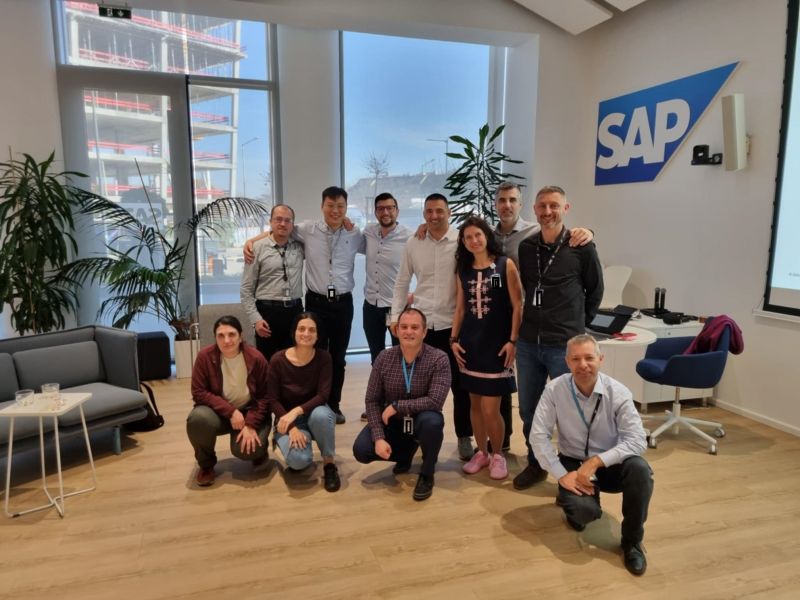 fjafreshers's tweet image. 🏢 Company Name: SAP
💼 Role: Developer Associate
🎓 Education: BE/ B.Tech MTech
🧑💻 Experience: Fresher (0 to 2 Years)
🔗 Apply Here: bit.ly/sap-hiring-fre…
#SAPJobs #DeveloperAssociate #FreshersHiring