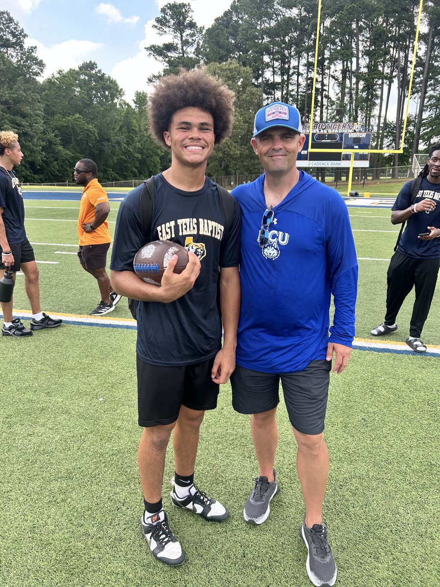 Treyvon Hocutt *2026* (@tjhocutt2026) on Twitter photo Great day in BEAST TEXAS I look forward to connecting more in the future. <a href="/ETBUCoachRu/">Coach Ruzicka</a> <a href="/HCUCoachBachtel/">Coach Jason Bachtel</a> <a href="/CoachStew_NSU/">Carson Stewart</a> <a href="/natejones_1/">Nathaniel “Nate” Jones</a> <a href="/DeAarri/">Khaiylan “De’Aarri” Griffin</a> 🧱🐾🦴🏈🧱 Great day in BEAST TEXAS I look forward to connecting more in the future. <a href="/ETBUCoachRu/">Coach Ruzicka</a> <a href="/HCUCoachBachtel/">Coach Jason Bachtel</a> <a href="/CoachStew_NSU/">Carson Stewart</a> <a href="/natejones_1/">Nathaniel “Nate” Jones</a> <a href="/DeAarri/">Khaiylan “De’Aarri” Griffin</a> 🧱🐾🦴🏈🧱