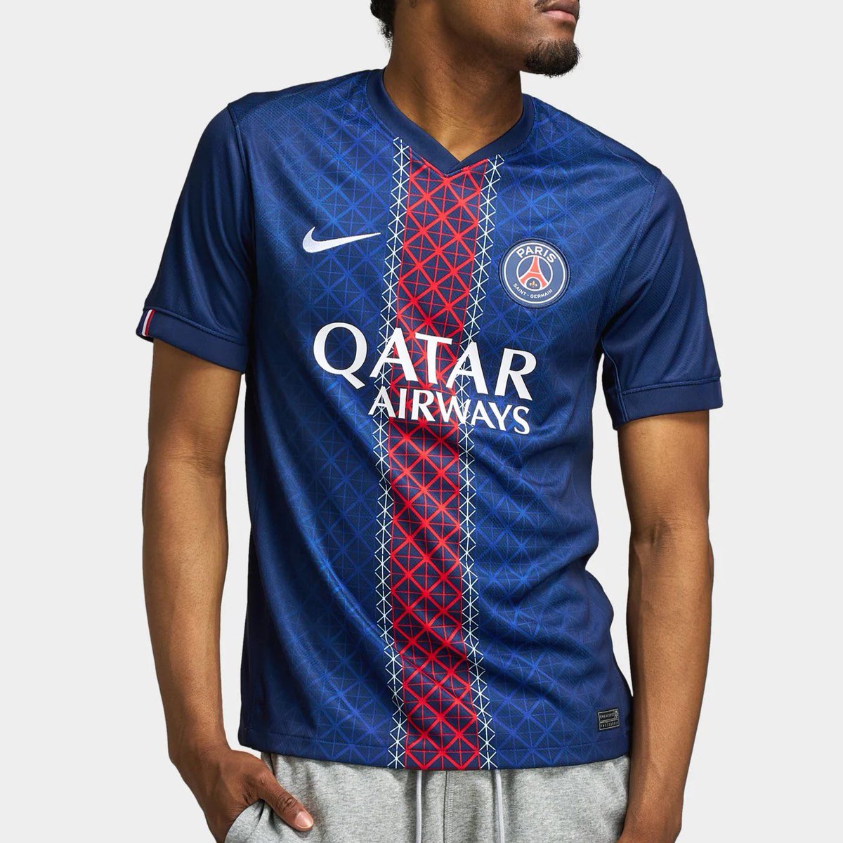 Ça vous dit de gagner le maillot du PSG 2025-2026 dès sa sortie ? 🔴🔵

Likez et activez les notifs, ça arrive très vite !