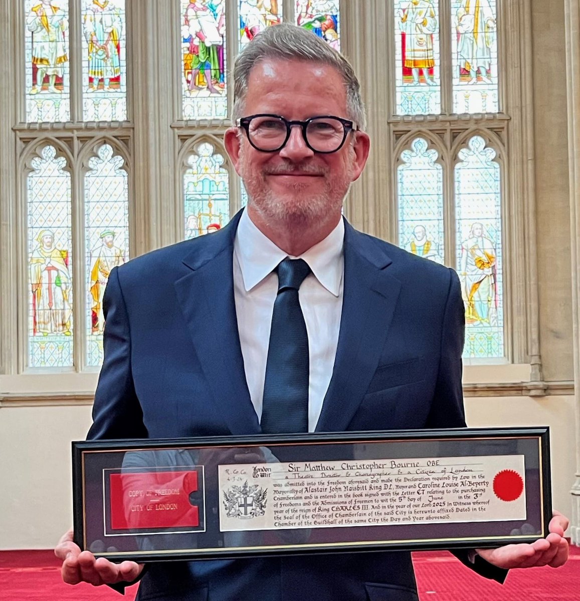eyeonlondon_'s tweet image. Sir Matthew Bourne has received the Freedom of the City of London for reshaping the world of dance.

Read the full story: tinyurl.com/p99u46sn

#SirMatthewBourne #LondonNews #FreedomOfTheCity

Follow @eyeonlondon_ for more stories that connect people to London.