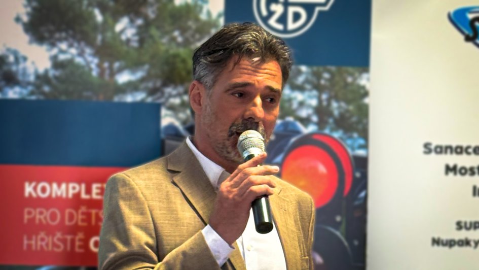 VDTTechnology's tweet photo. VDT jako partner na Dopravně inženýrských dnech 2025!
Ing. Erik Feldman představil AI a videoanalýzu v dopravní telematice – chytrá řešení pro chytřejší dopravu.
https://t.co/oRgQogev9U

BriefCam: https://t.co/p1WY8GiZB3
TrafficFlow: https://t.co/SuJdbTFXAa
Milestone: https://t.co/h5yazPrRNR

#AI #doprava #VDT