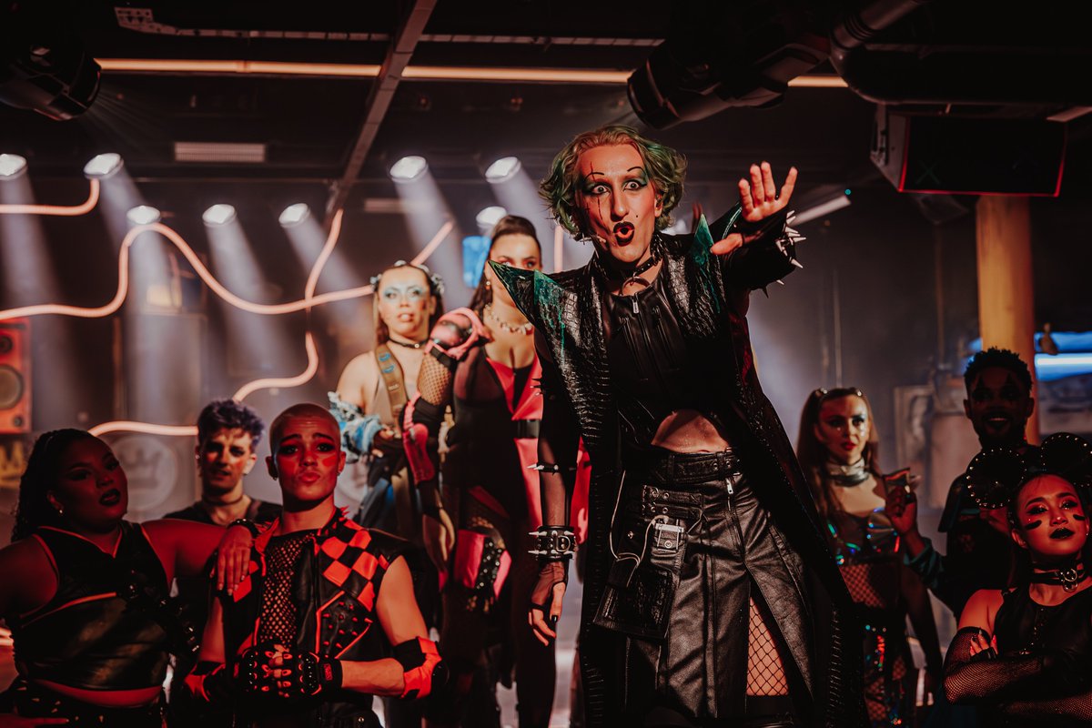 This just in: It’s loud, it’s proud, it’s OSCAR at The Crown.