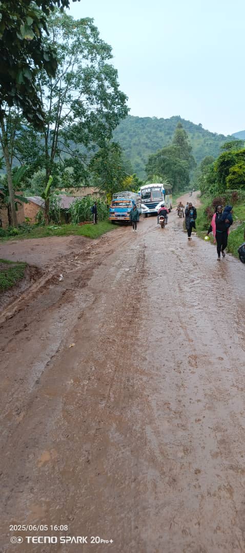 <a href="/GovUganda/">Government of Uganda</a> <a href="/KagutaMuseveni/">Yoweri K Museveni</a> And 40 years gone, we still have roads like this. This is one of the most important roads we've in Uganda, Kanyantorogo to Buhoma road in Kanungu District. I hope you will instruct <a href="/GenWamala/">General Edward Katumba Wamala</a> <a href="/MoWT_Uganda/">Ministry of Works & Transport</a> to work on it. How long do we see tourists die and the local people?