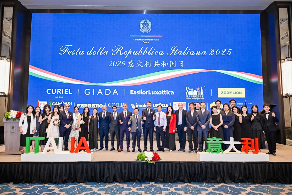A Canton celebrata ieri la #FestaDellaRepubblica 2025 con Autorità locali, Corpo Consolare accreditato e comunità italiana residente. Grazie a tutti gli oltre 500 partecipanti e agli sponsor per il prezioso contributo! 🇮🇹