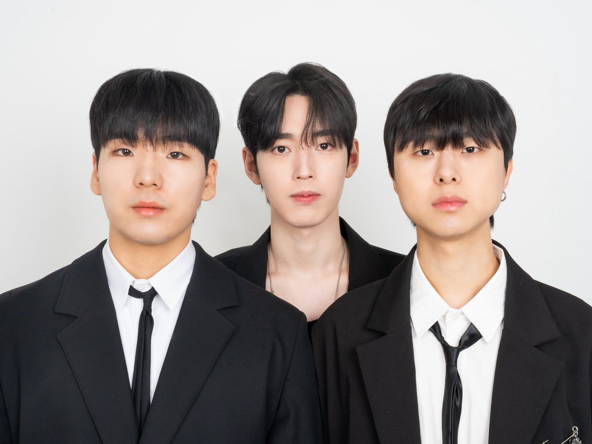 dblueband's tweet photo. D•BLUE 1st single ‘First Love’

2025.06.20 6PM (KST)
#DBLUE #강준혁 #서동범 #우주 https://t.co/teMQpael4N