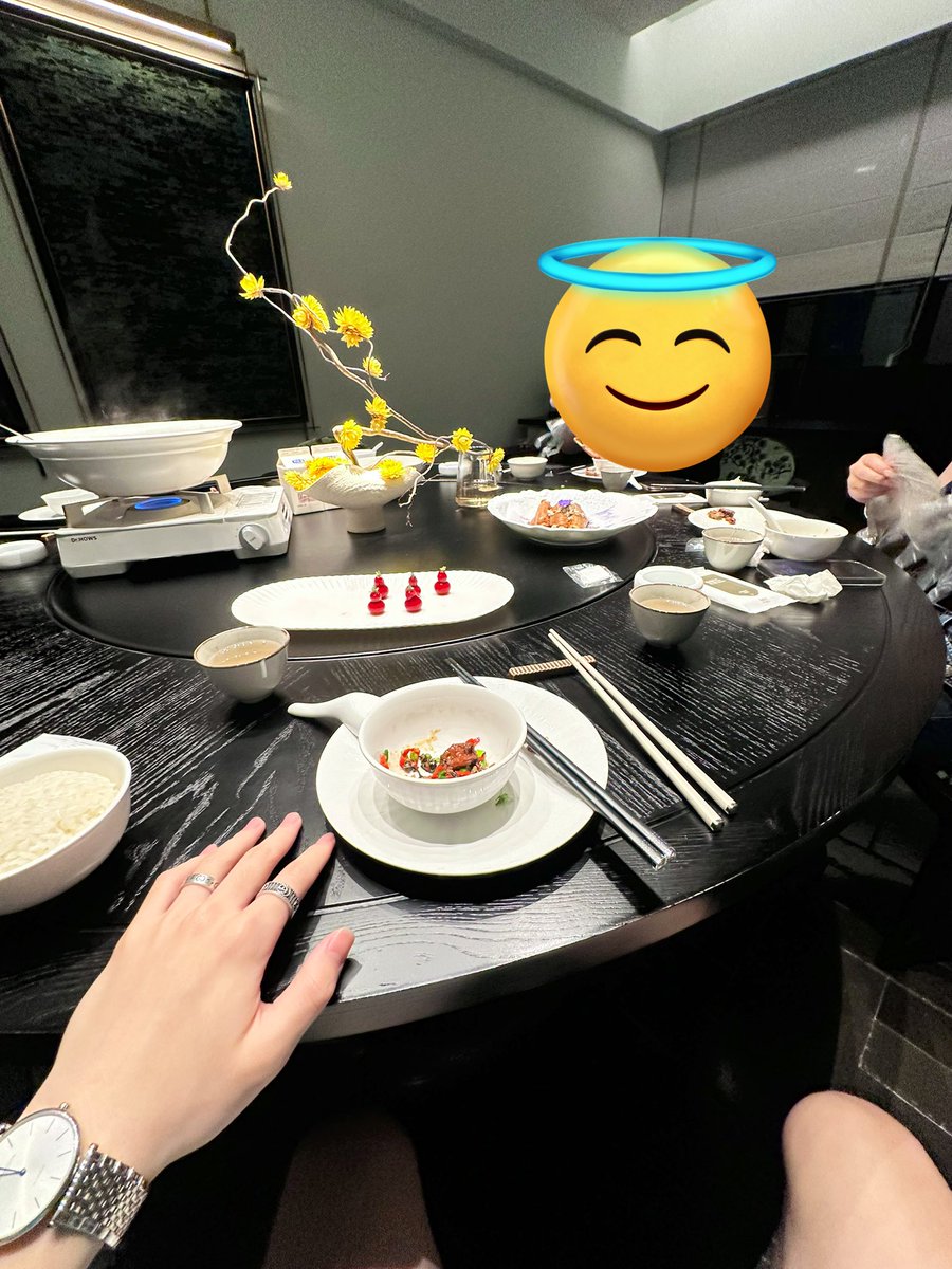 2025Lxc's tweet photo. 宝宝把腿张开##男高中生 #男高 #主人 #手控 #粉牛 #S #s https://t.co/PhV1Cc8mwV