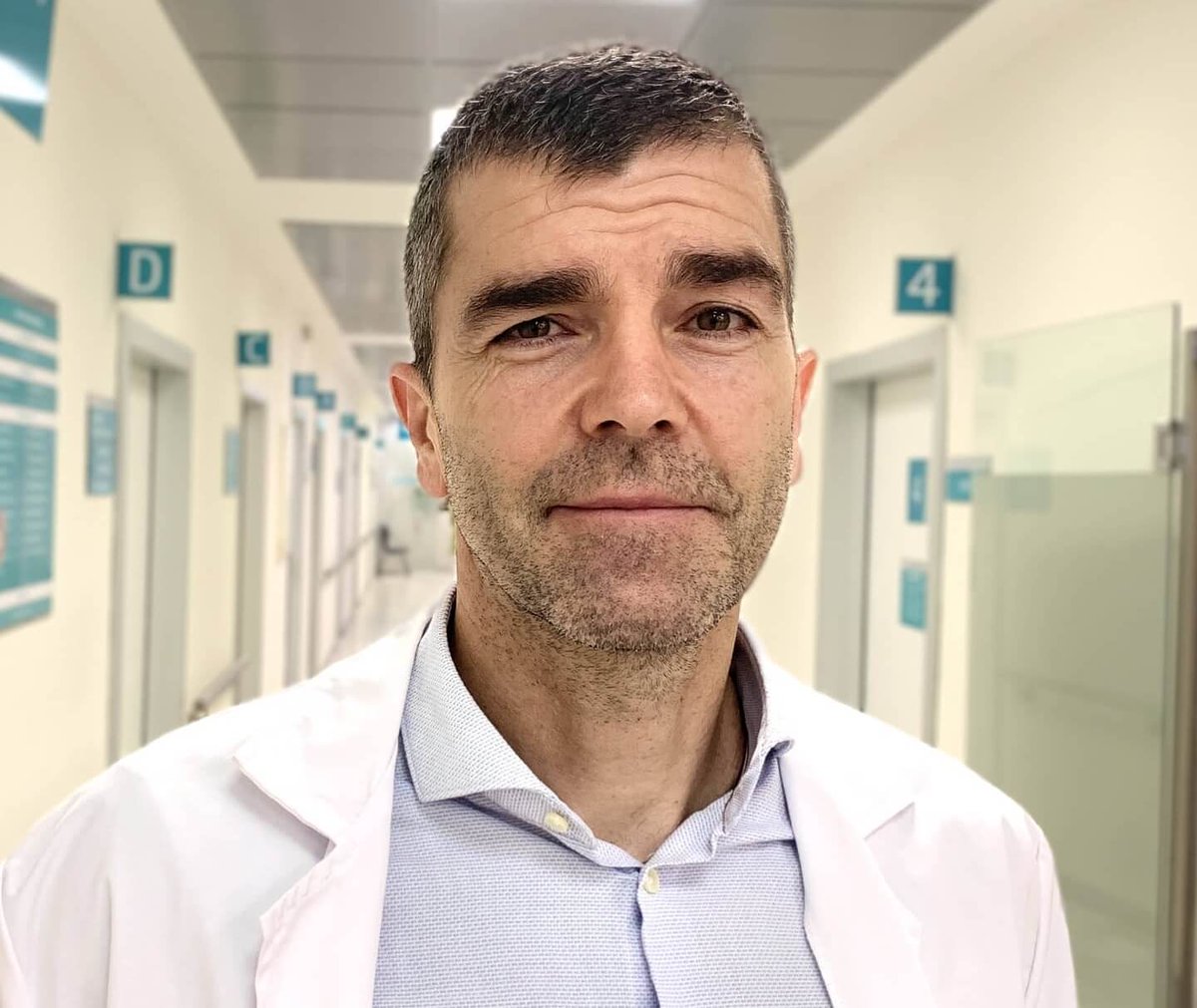 jupsin' (@mov_jupsin) on Twitter photo ⚫️ Diez años de excelencia en el tratamiento del dolor de cabeza
Dr. Jaime S. Rodríguez Vico, coordinador de la Unidad de Cefaleas de la Fundación Jiménez Díaz <a href="/Hospital_FJD/">Fundación Jiménez Díaz</a>
Grupo <a href="/quironsalud/">quirónsalud</a>
Dra. Andrea Gómez, Dr. Álex James Sánchez y Dr. Jesús Porta-Etessam (jefe del ⚫️ Diez años de excelencia en el tratamiento del dolor de cabeza
Dr. Jaime S. Rodríguez Vico, coordinador de la Unidad de Cefaleas de la Fundación Jiménez Díaz <a href="/Hospital_FJD/">Fundación Jiménez Díaz</a>
Grupo <a href="/quironsalud/">quirónsalud</a>
Dra. Andrea Gómez, Dr. Álex James Sánchez y Dr. Jesús Porta-Etessam (jefe del