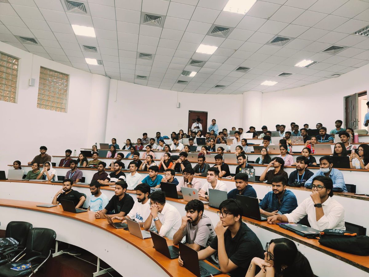 150+ people showed up for our KRNL event in BLR. Unreal af.

gg <a href="/ActualOnexyz/">ActualOne 👾</a>, <a href="/KRNL_xyz/">KRNL Labs</a>