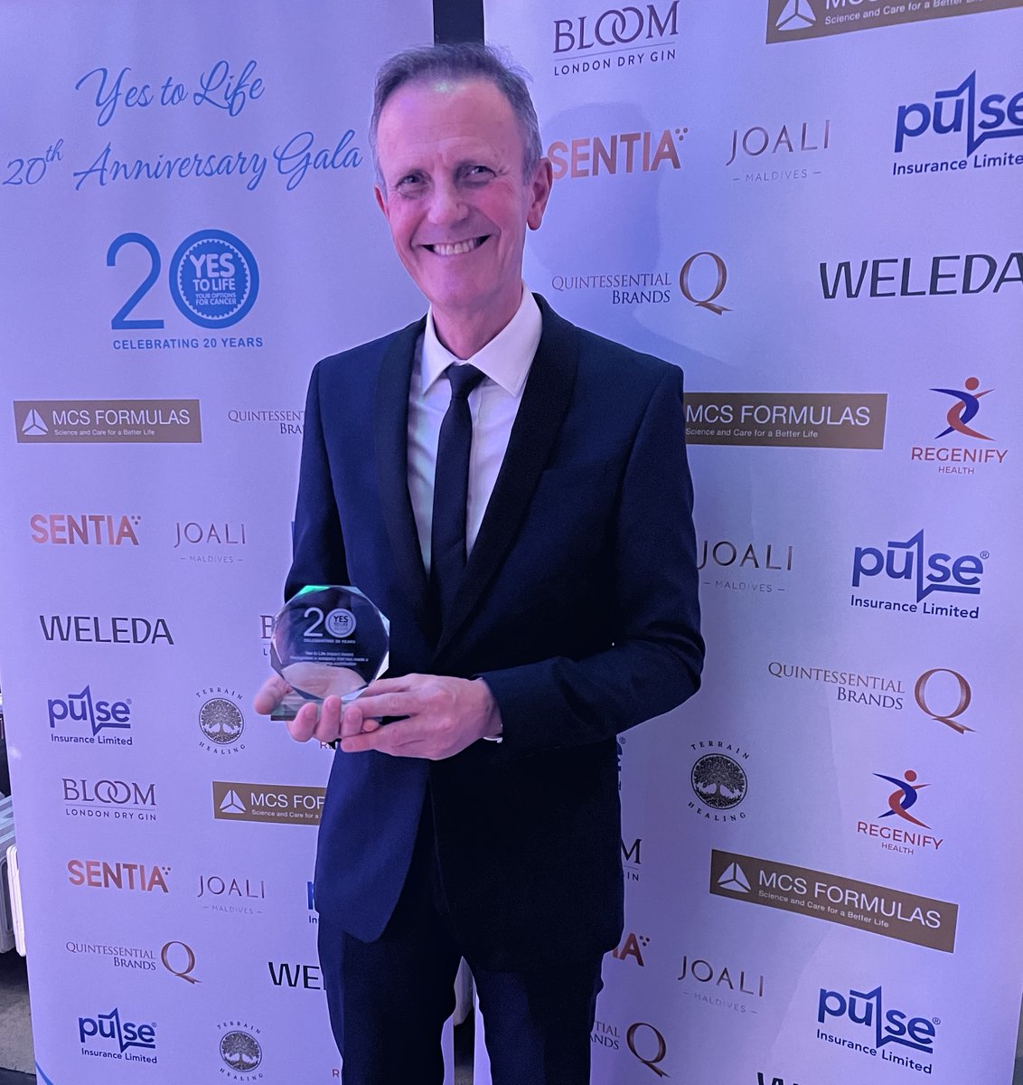 ukhealthradio's tweet photo. What a truly wonderful evening celebrating 20 years of @yestolife  at the stunning Kew Gardens. Huge congratulations to the amazing presenter team at @ukhealthradio — we’re absolutely thrilled to have received the Impact Award!

A heartfelt well done to all the nominees and winners, including @doublezero100 on their well-deserved Community Partner Award. Special recognition to @PatriciaPeat  for her inspiring work and her Lifetime Achievement Award — so well earned.

An unforgettable night honouring dedication, community, and impact. Thank you @yestolife.

#ukhealthradio #ukhealthradiostation #talkhealthradio #numberonetalkhealthradio #health #healthiswealth #onlineradio #onlineradiostation #healthinformation #award #yestolife #yestolifegala
