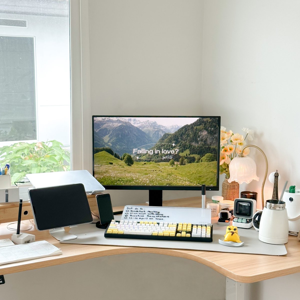 รวมของบนโต๊ะทำงาน ที่ช่วยให้ทำงานได้สะดวกขึ้น เพิ่มประสิทธิภาพในการทำงานขึ้น 100%