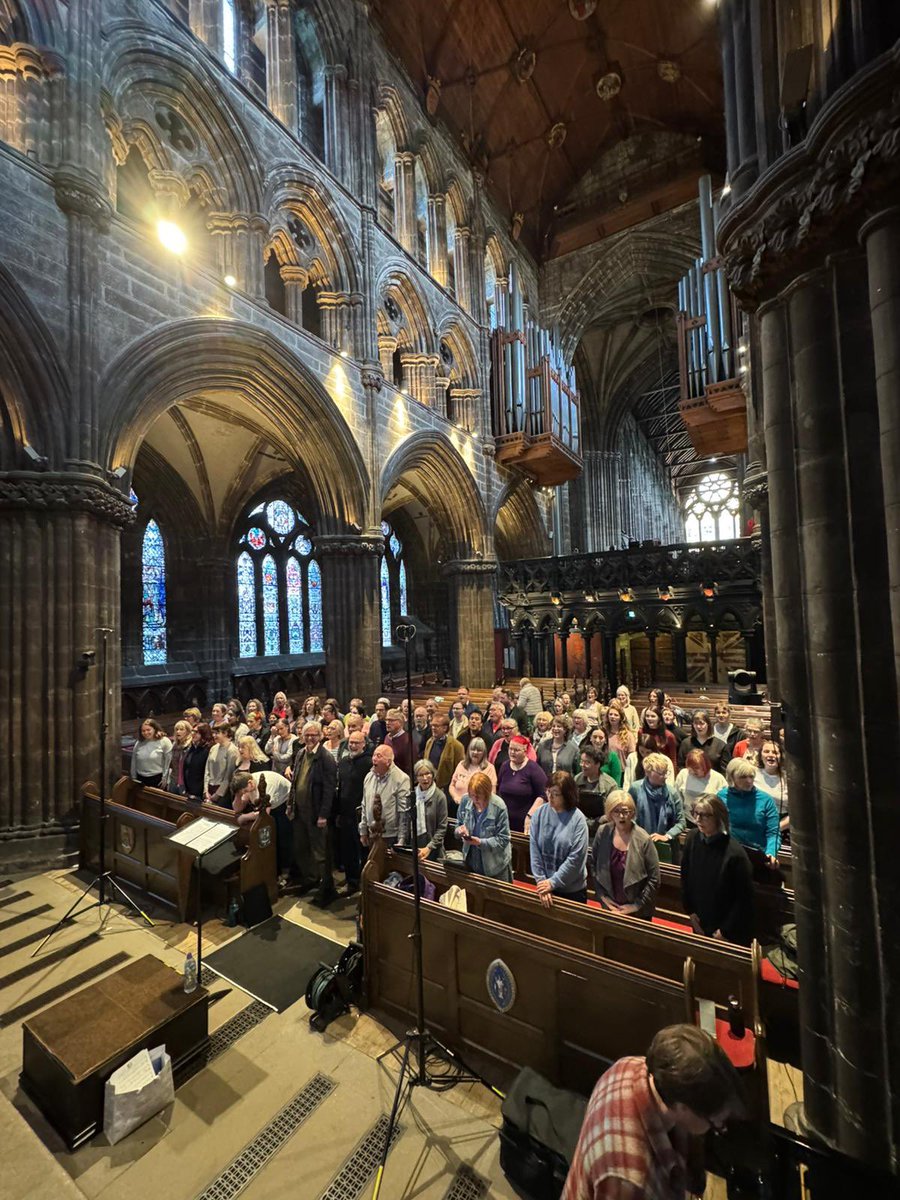 GSAChoir's tweet image. A very special evening singing in Glasgow Cathedral yesterday; recording songs for our next single, out later this year. 🎶
2 glorious works by James MacMillan and Kerensa Briggs. ☀️🌱
📷 Matthew Williamson