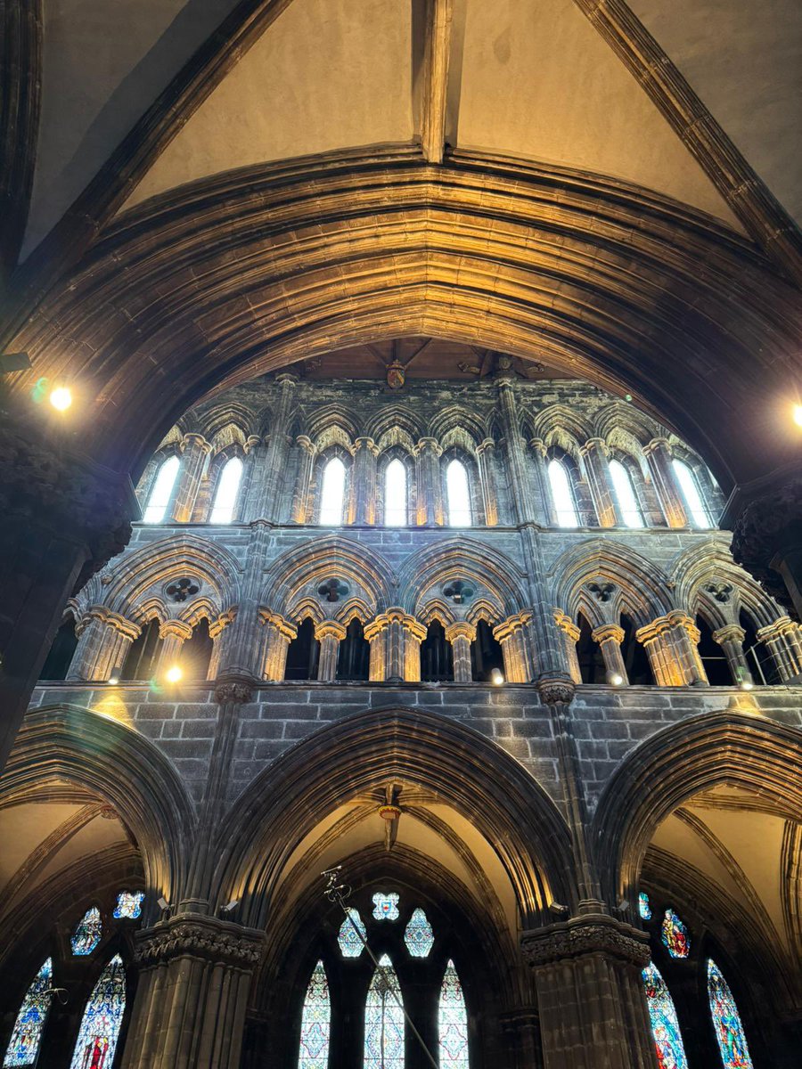 GSAChoir's tweet image. A very special evening singing in Glasgow Cathedral yesterday; recording songs for our next single, out later this year. 🎶
2 glorious works by James MacMillan and Kerensa Briggs. ☀️🌱
📷 Matthew Williamson